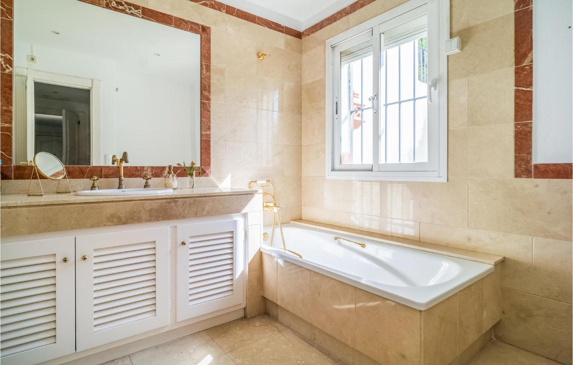 Apartamento 2 Bedroom Gorgeous In